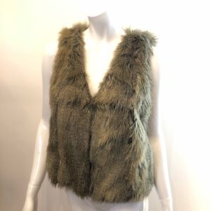 Faux fur vest, size M